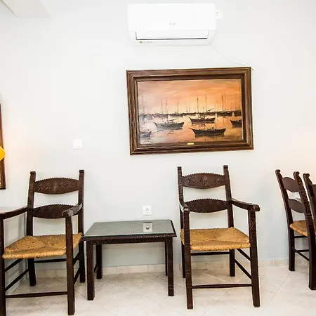 Xenia Ionis Luxury Lixúri