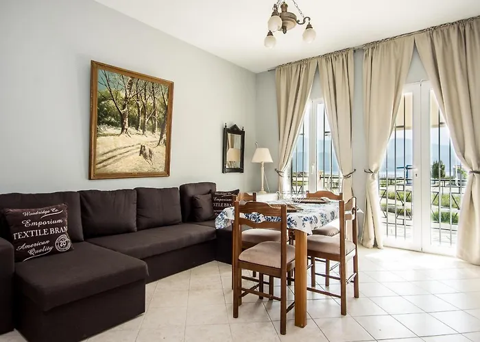 Xenia Ionis Luxury 3* Lixúri