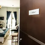 Xenia Ionis Luxury Aparthotel 3*