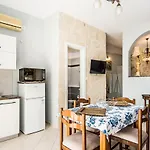Xenia Ionis Luxury Апарт-отель