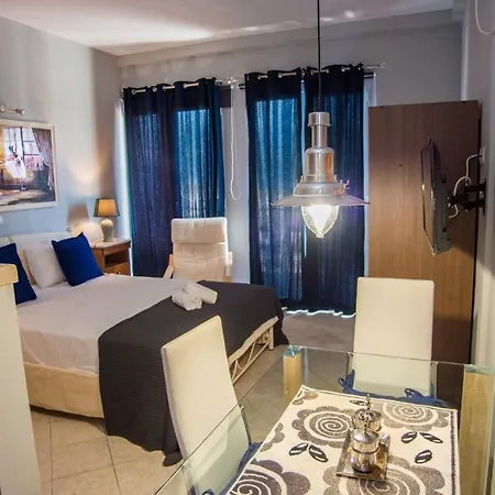 Xenia Ionis Luxury Lixúri