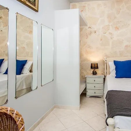 Aparthotel Xenia Ionis Luxury