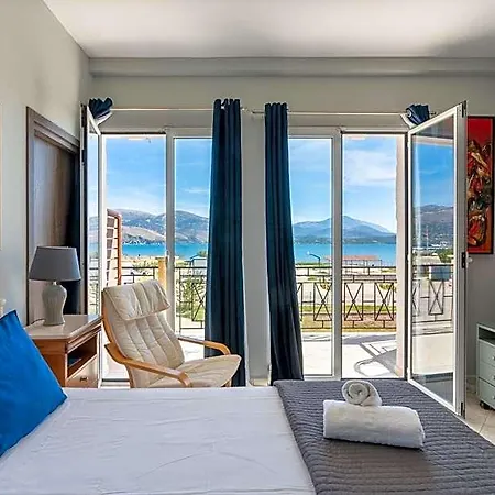 Xenia Ionis Luxury 3*