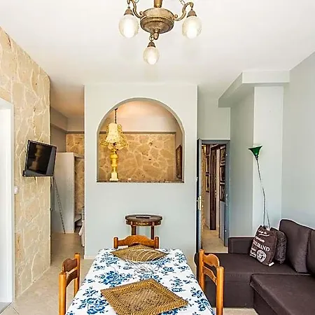 Xenia Ionis Luxury