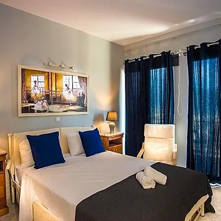Xenia Ionis Luxury Aparthotel 3*