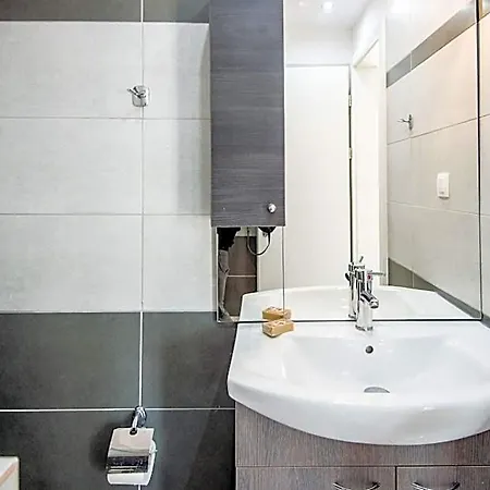 Xenia Ionis Luxury 3* ליקסורי