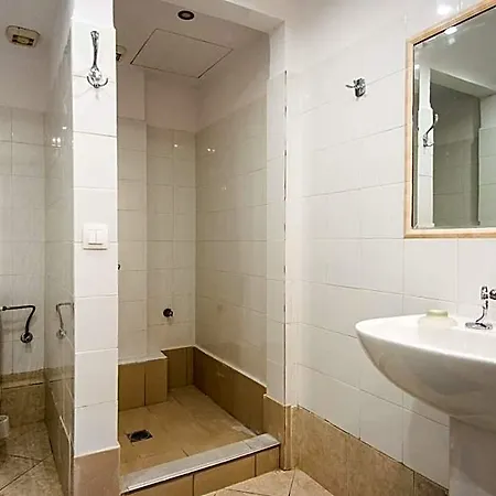 מלון דירות Xenia Ionis Luxury 3*