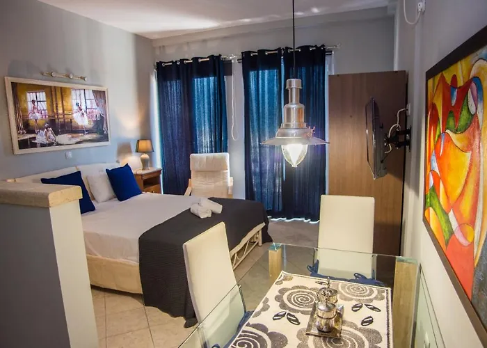 Xenia Ionis Luxury Lixúri