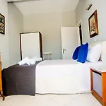 Xenia Ionis Luxury Ξενοδοχείο με διαμερίσματα